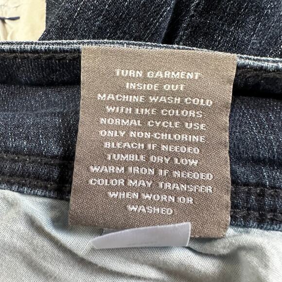 Torrid Jeans Mid Rise Flare Vintage Stretch Feel the Fit Blue Jeans Womens 26R - Picture 8 of 8